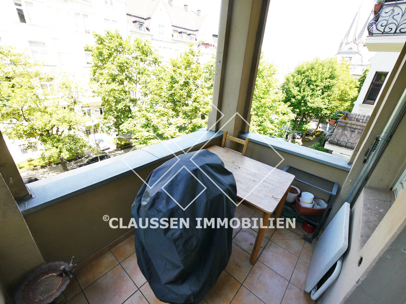 Balkon vor Wohnraum 1 Stilaltbauetage