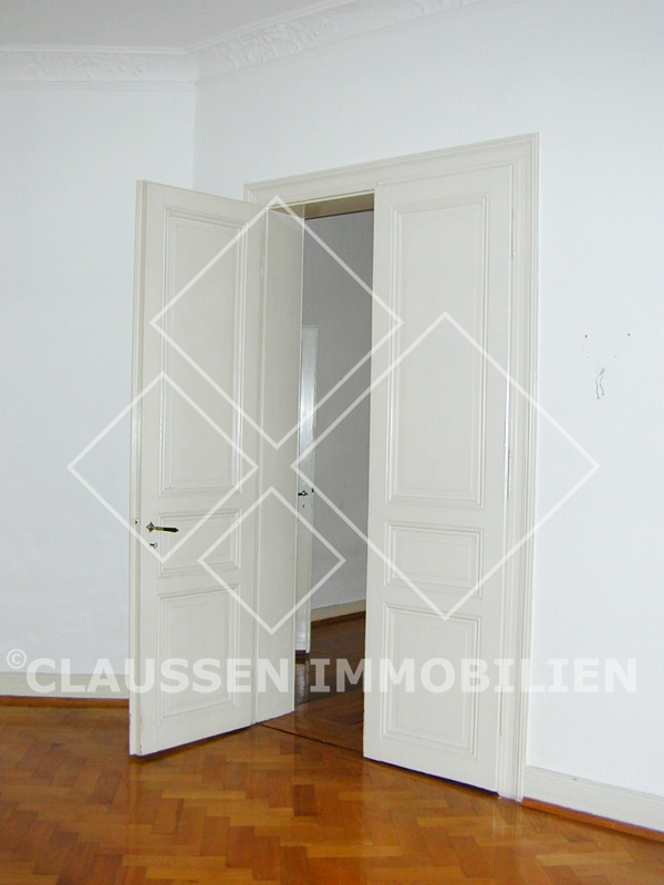 Wohnraum 1 Detail Parkett Stilaltbauetage